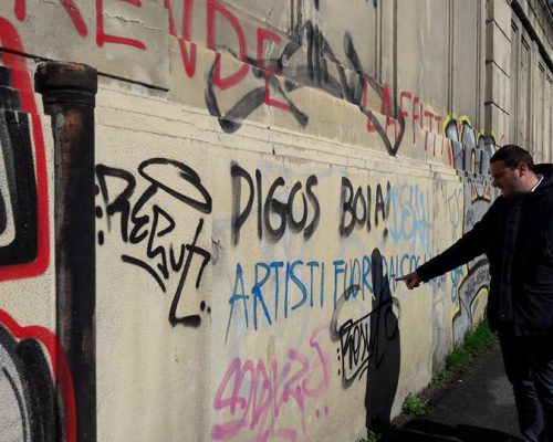 Artisti fuori dai c...